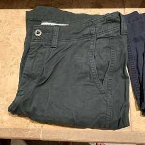 Men’s American Eagle Longboard Shorts. 2 pair